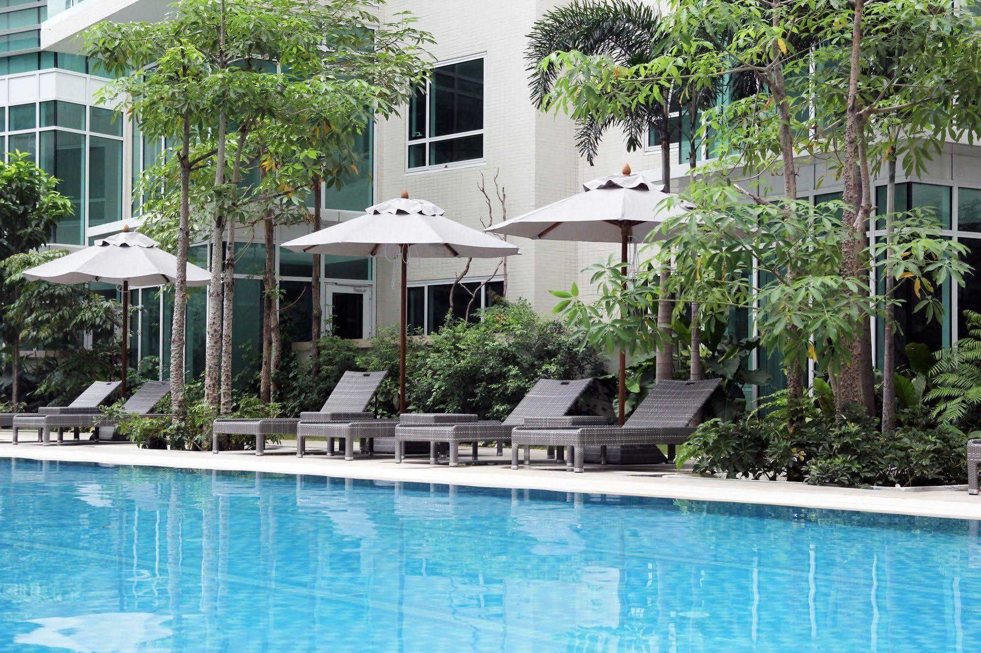 Aruga Apartments By Rockwell Makati Makati City Exterior foto